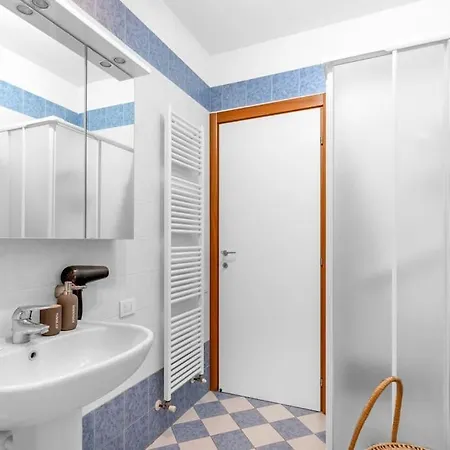 Serenity With Swimming Pool, Solarium And Bbq Casa vacanze Lazise
